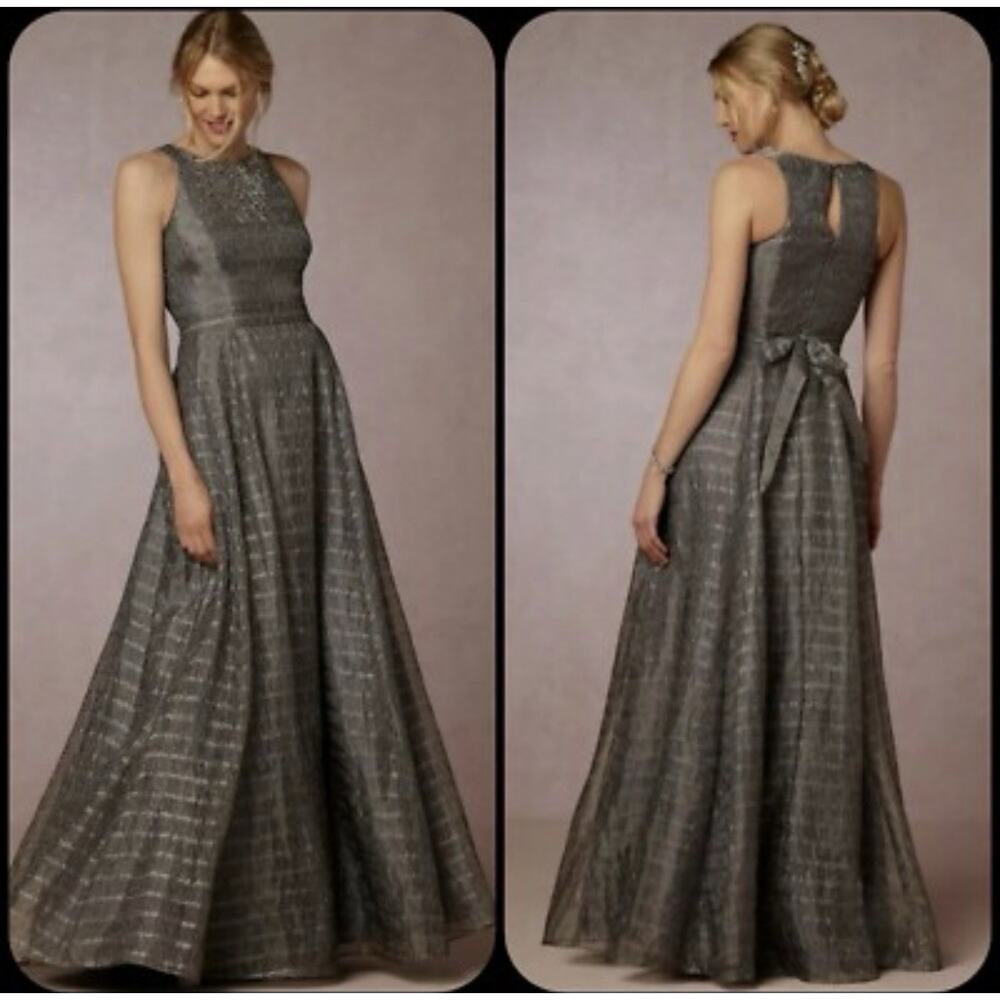 Aidan Mattox Gray Embellished Halter Gown Size‎ 4 Metallic Organza